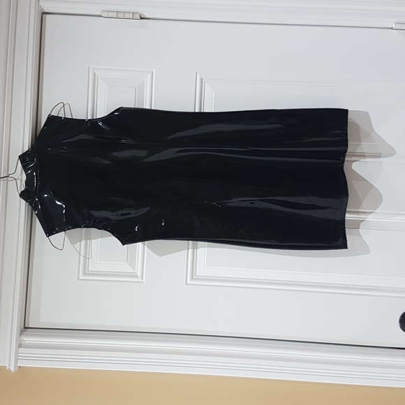 Vinal Dress - Picture 3 of 5